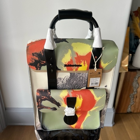 DR MARTINS TATE MUSEUM LEATHER BACKPACK - Picture 12 of 14